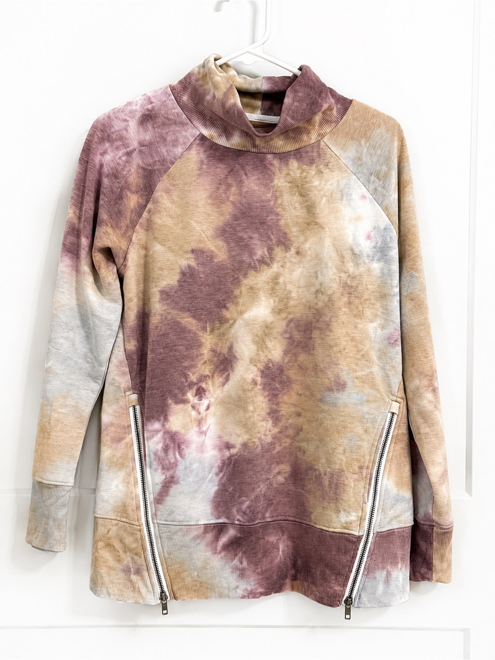 Tie-Dye Mock Neck Pullover Sweater in Mauve and Tan